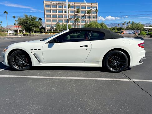 Used 2014 Maserati GranTurismo MC image 8
