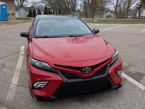 Used 2020 Toyota Camry TRD image 4