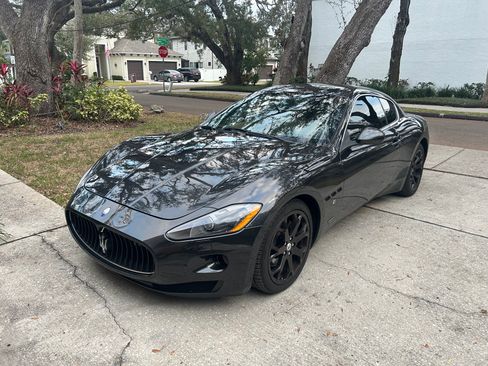 Used 2010 Maserati GranTurismo Coupe 2D image 4