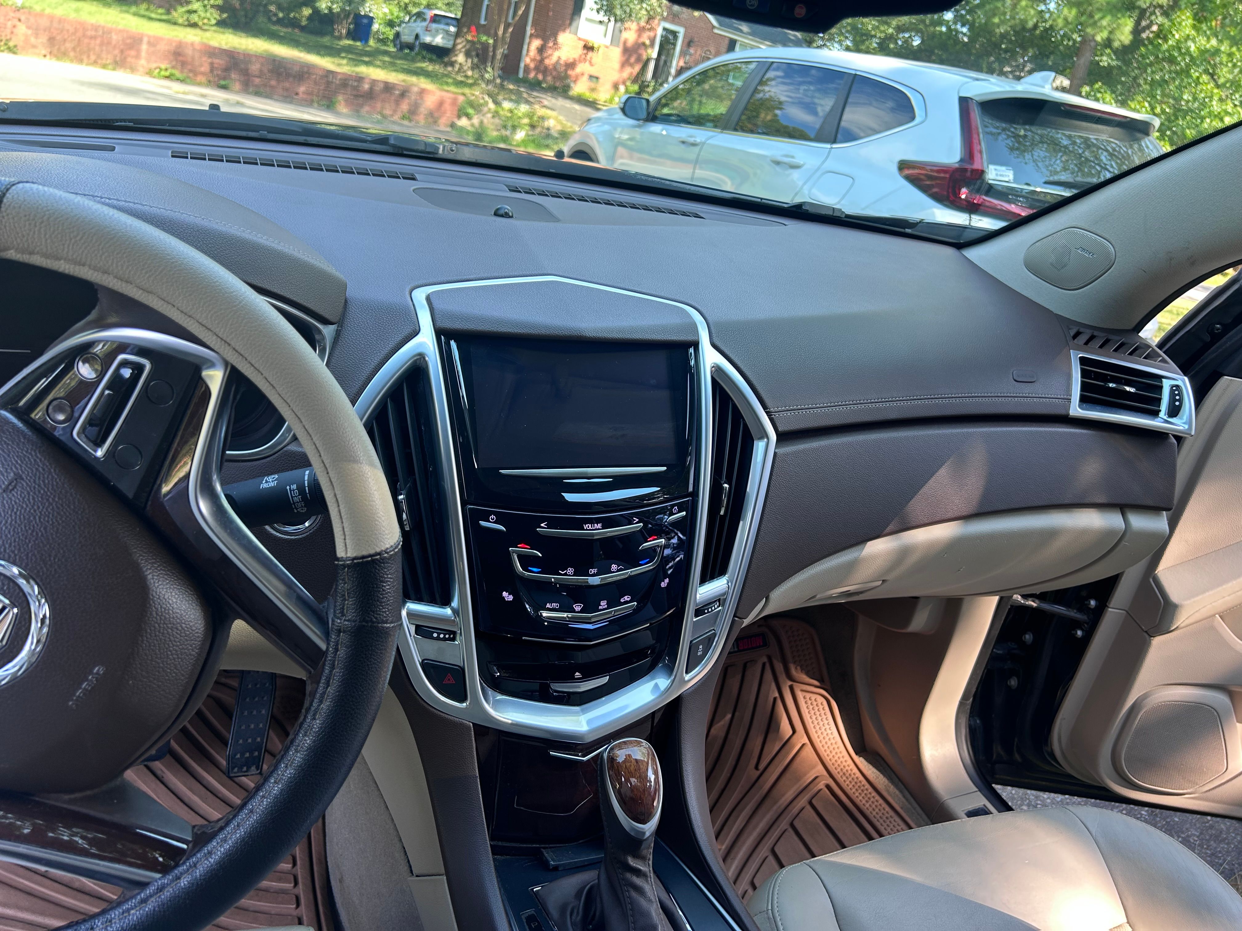Used 2014 Cadillac SRX Luxury w/ Driver Awareness Package FWD image 4