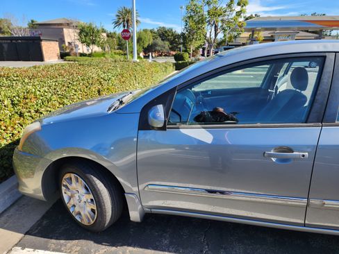 Used 2010 Nissan Sentra 2.0 S image 4