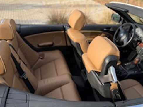 Used 2005 BMW 330Ci Convertible image 29