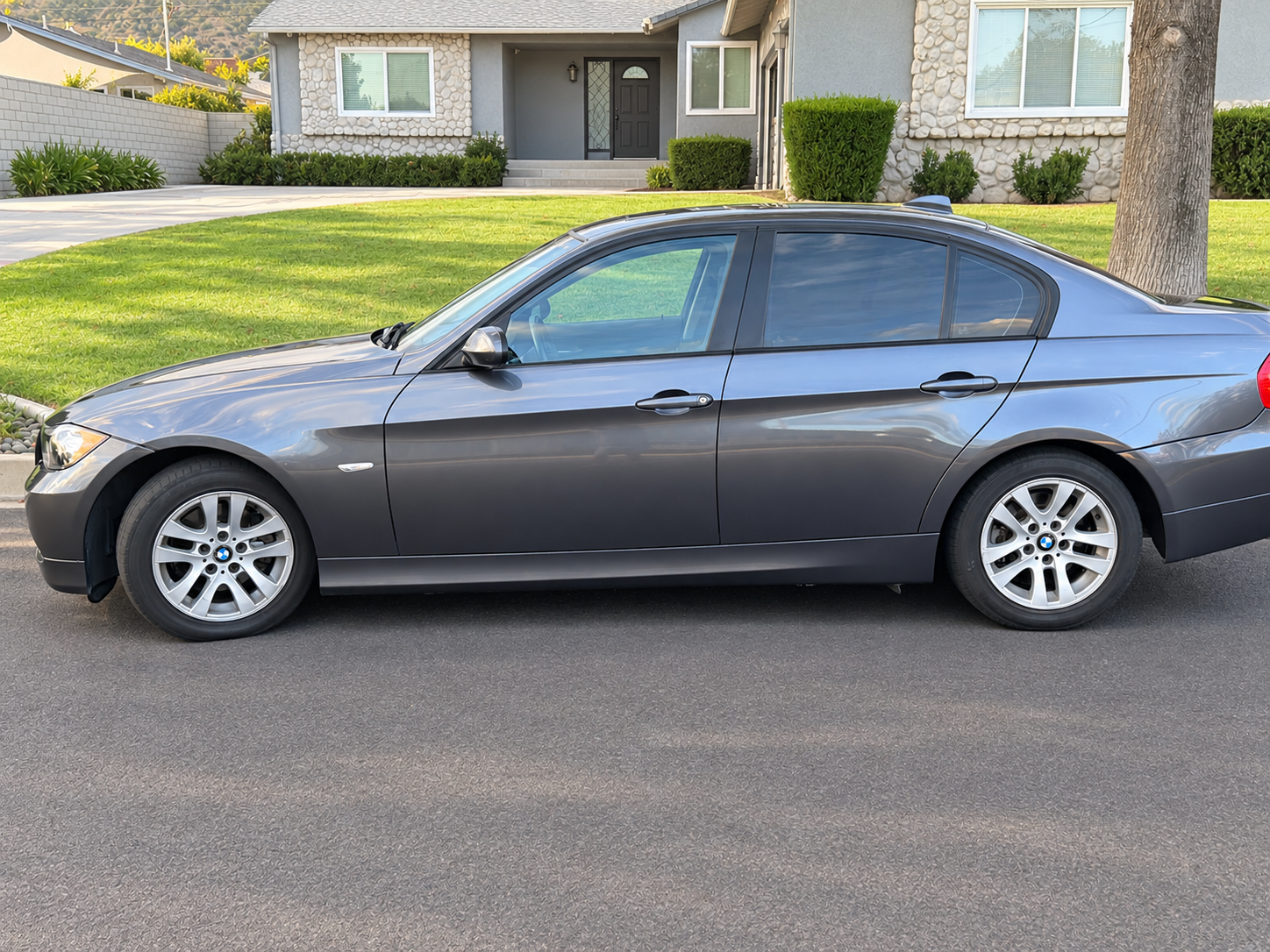 Used 2007 BMW 328i Sedan RWD image 4