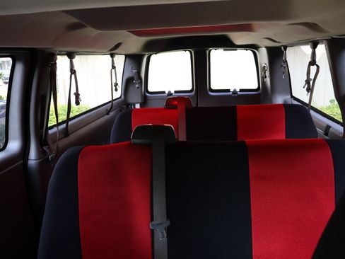 Used 2014 Chevrolet Express 3500 LT w/ LT Preferred Equipment Group image 8