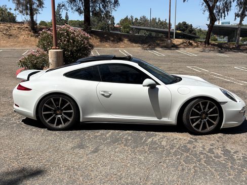 Used 2013 Porsche 911 Carrera 4 AWD/4WD image 12