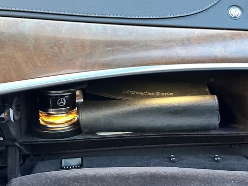 Used 2015 Mercedes-Benz S 550 4MATIC Sedan image 11