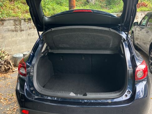 Used 2014 MAZDA MAZDA3 i Touring image 6