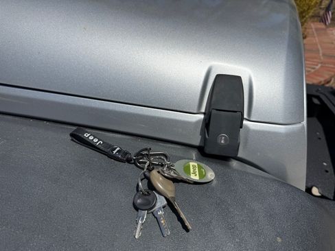Used 2009 Jeep Wrangler X AWD/4WD image 14