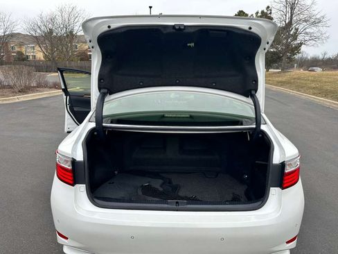 Used 2013 Lexus ES 300h w/ Premium Pkg image 23