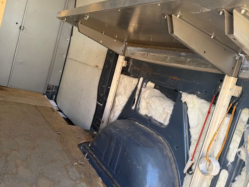 Used 2018 Mercedes-Benz Sprinter 2500 image 22