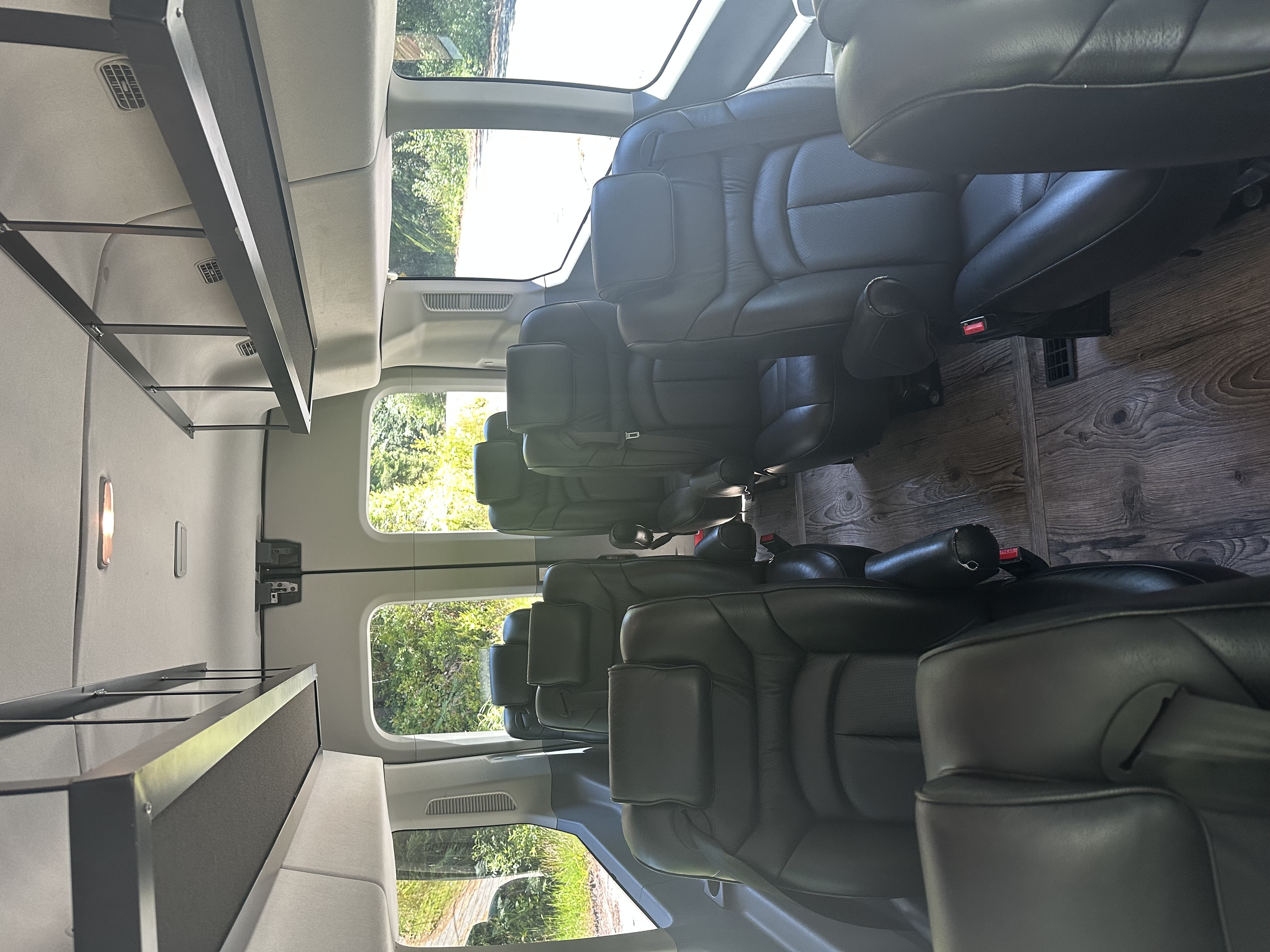 Used 2017 Ford Transit 350 XLT RWD image 6
