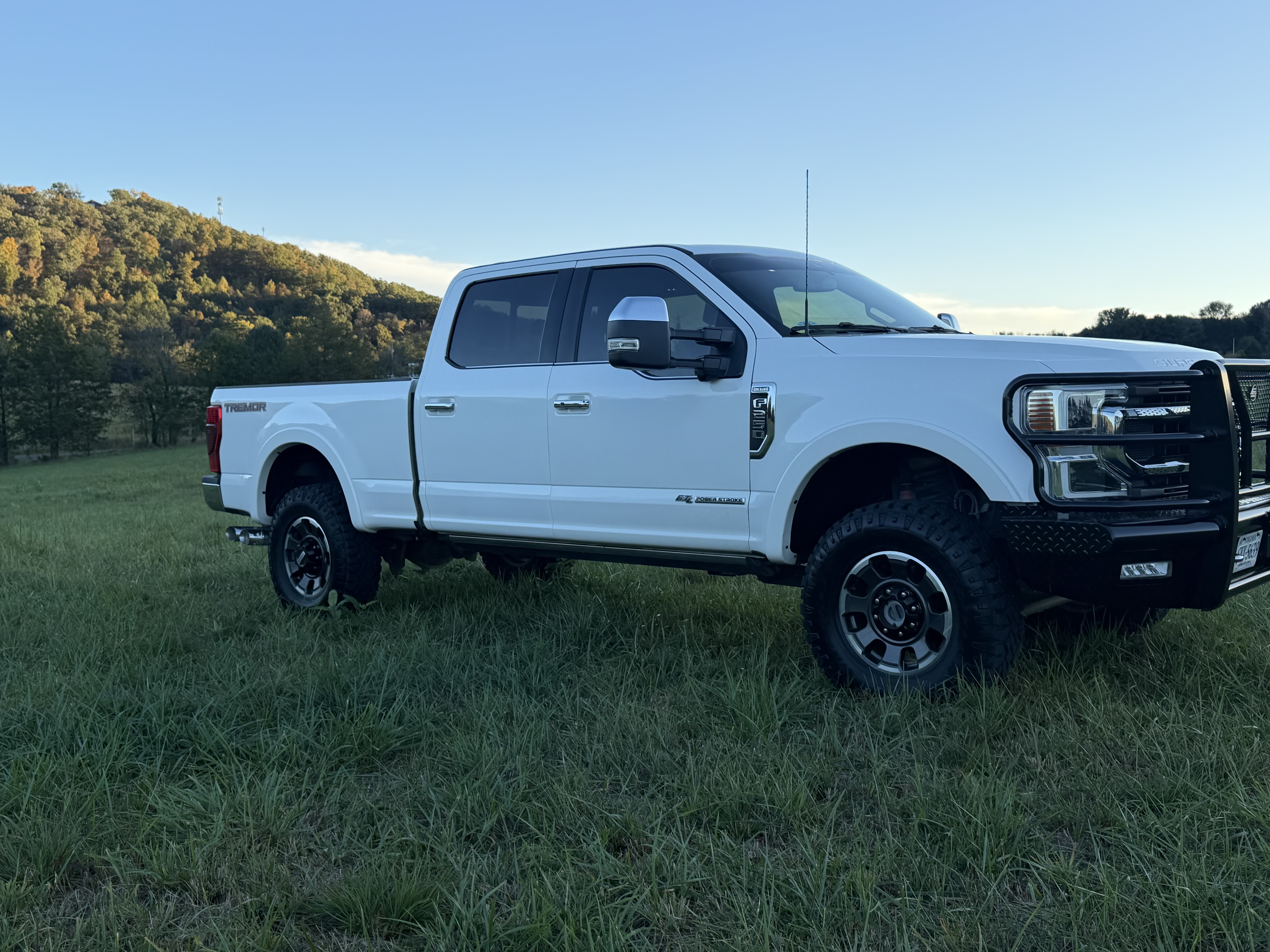 Used 2022 Ford F250 King Ranch w/ Tremor Off-Road Package AWD/4WD image 4
