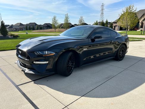 Used 2019 Ford Mustang GT w/ GT Performance Package RWD image 2