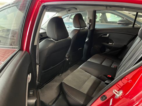 Used 2014 Honda Insight EX image 11