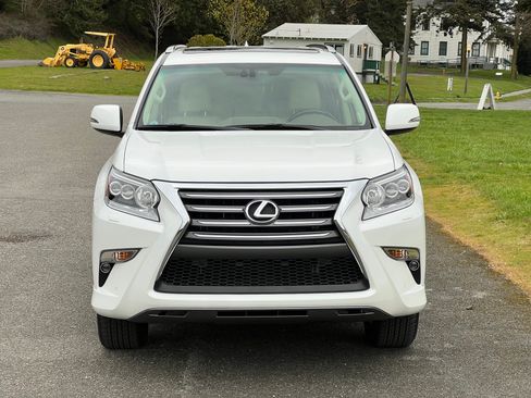 Used 2016 Lexus GX 460 w/ Premium Package image 1