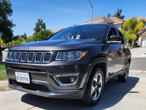 Used 2019 Jeep Compass Limited image 23