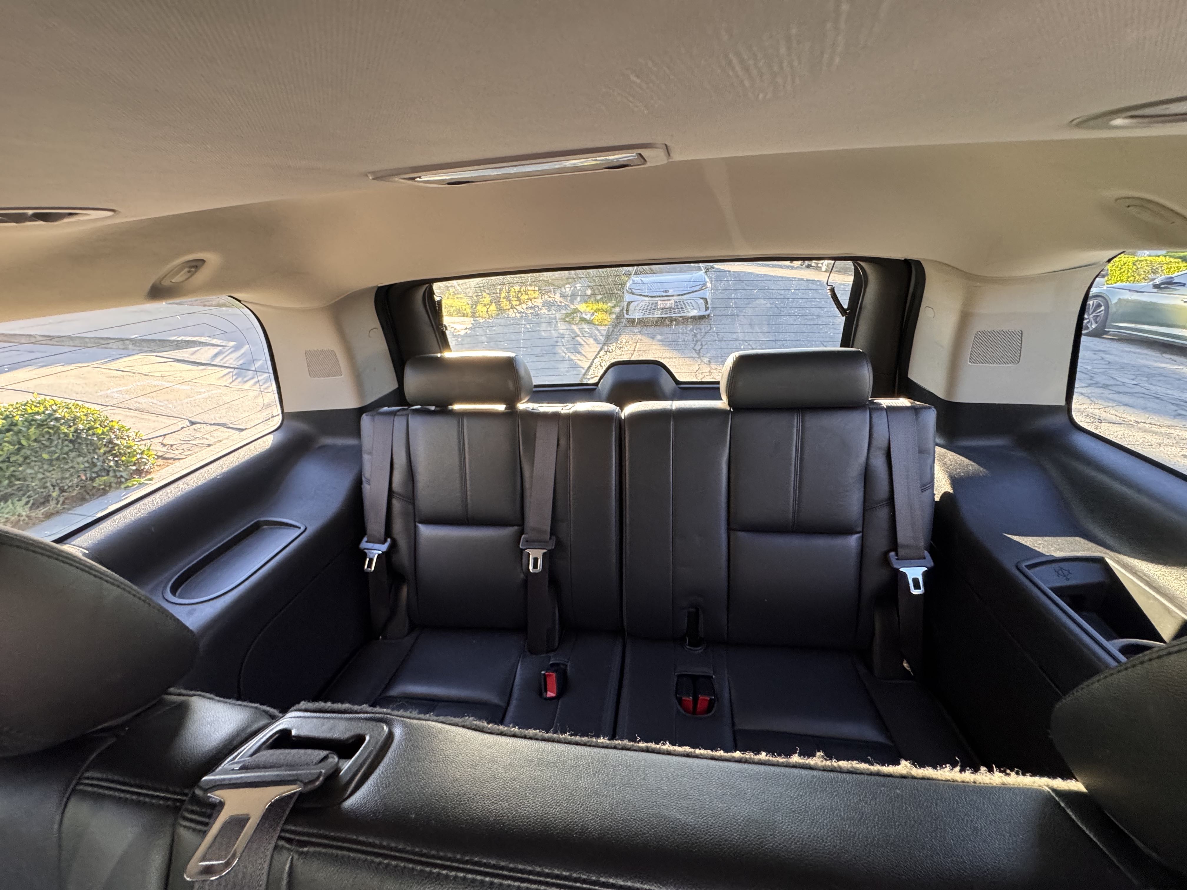 Used 2012 GMC Yukon SLT w/ Regional Value Package RWD image 16