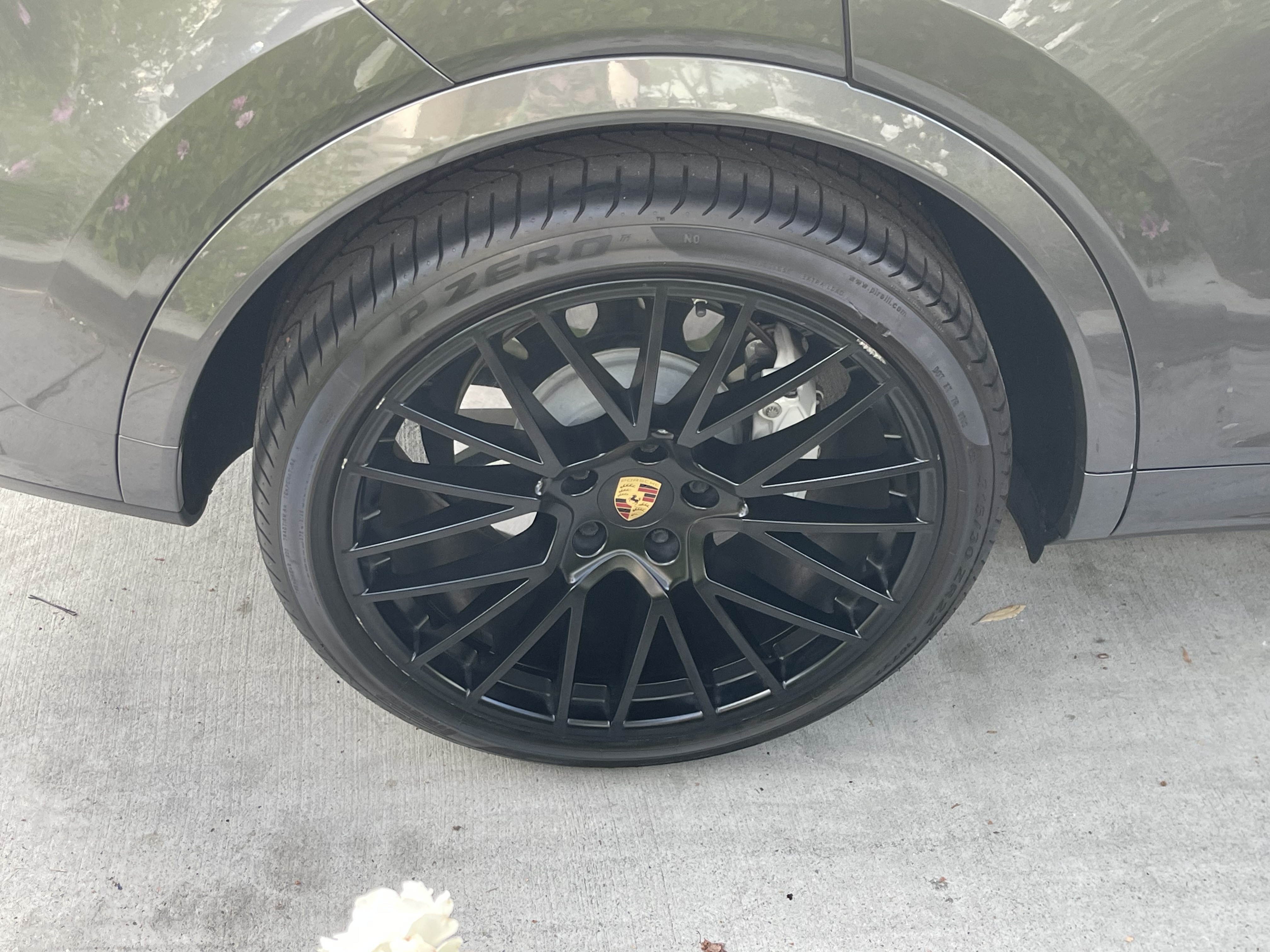 Used 2020 Porsche Cayenne Turbo AWD/4WD image 14