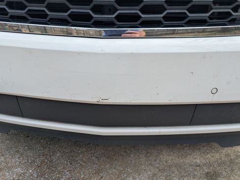 Used 2018 Chevrolet Suburban LT image 11