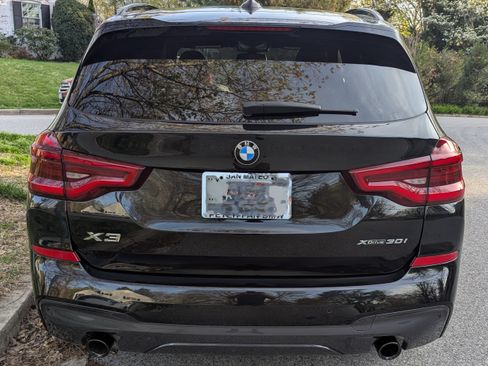 Used 2021 BMW X3 xDrive30i w/ M Sport Package image 2