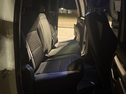 Used 2024 Chevrolet Silverado 3500 LT image 10