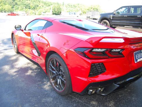 Used 2023 Chevrolet Corvette Stingray Preferred Cpe w/ Z51 Performance Package image 8