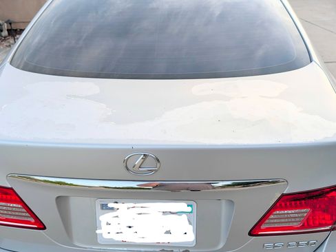 Used 2011 Lexus ES 350 FWD image 2