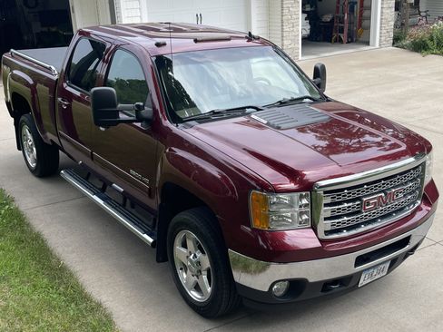 Used 2014 GMC Sierra 2500 SLT w/ SLT Convenience Package AWD/4WD image 6