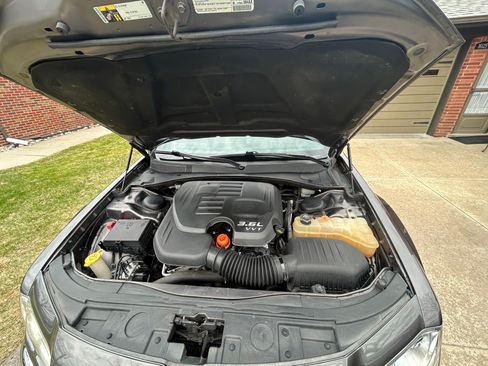 Used 2014 Chrysler 300 AWD w/ Driver Convenience Group image 15