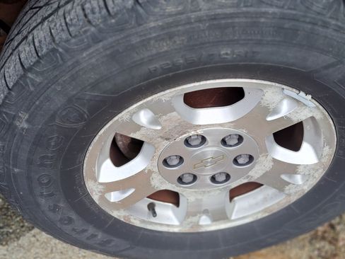 Used 2005 Chevrolet Avalanche Z71 w/ Preferred Equipment Group image 11