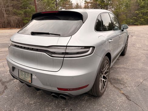 Used 2021 Porsche Macan GTS AWD/4WD image 2