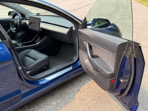 Used 2019 Tesla Model 3 Long Range AWD/4WD image 15