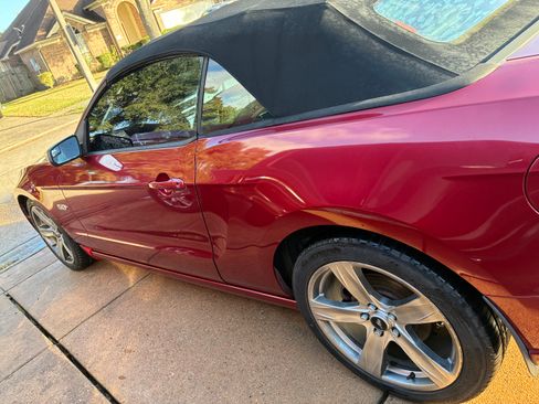 Used 2014 Ford Mustang GT Premium w/ Comfort Package image 6