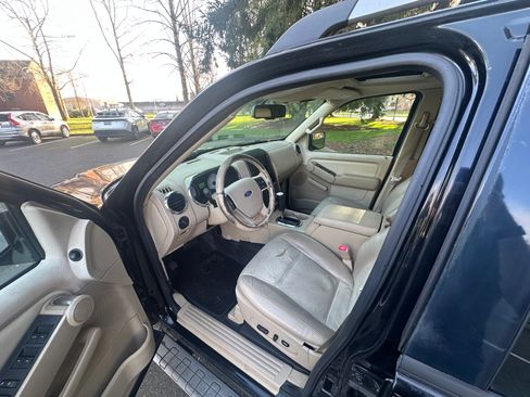 Used 2007 Ford Explorer Sport Trac Limited image 12