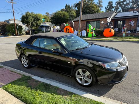 Used 2010 Saab 9-3 2.0T w/ Comfort Package image 6