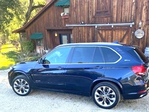 Used 2018 BMW X5 xDrive40e image 1