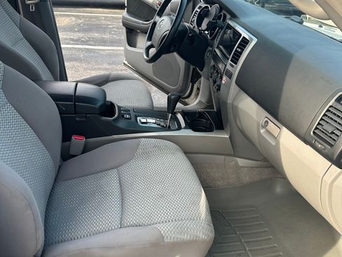Used 2007 Toyota 4Runner Sport image 11