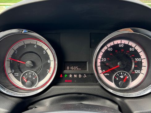 Used 2018 Dodge Grand Caravan SE FWD image 9