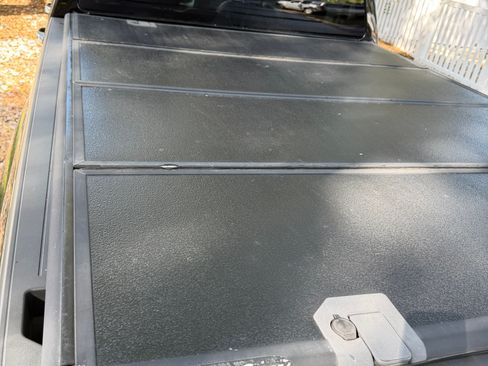 Used 2015 GMC Canyon SLT image 13