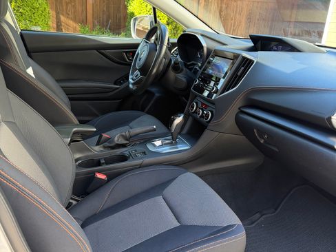 Used 2021 Subaru Crosstrek 2.0i Premium w/ Moonroof Package image 11