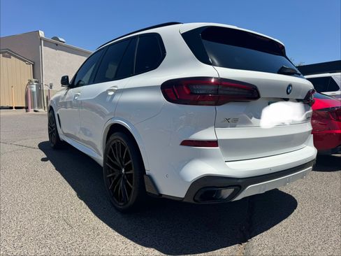 Used 2023 BMW X5 xDrive40i w/ M Sport Package AWD/4WD image 8