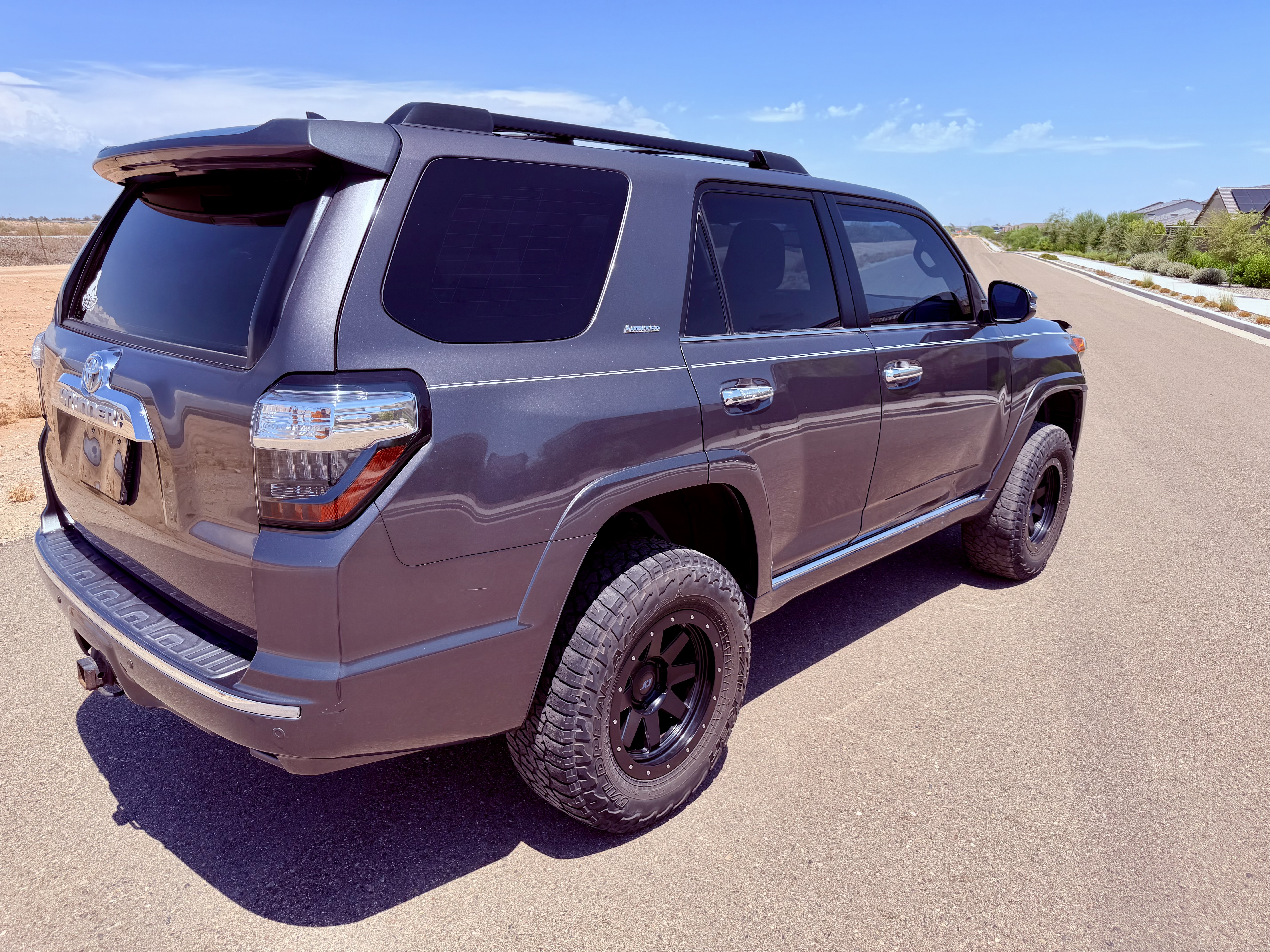 Used 2015 Toyota 4Runner Limited AWD/4WD image 10