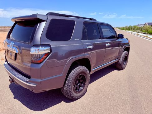 Used 2015 Toyota 4Runner Limited AWD/4WD image 10