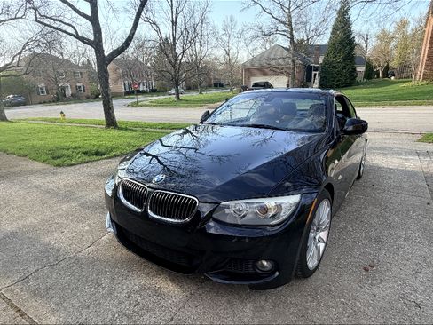 Used 2011 BMW 335i Convertible image 6