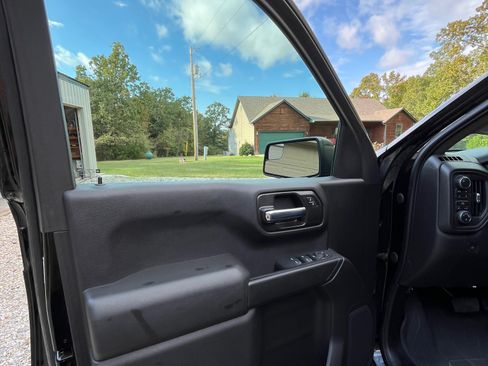 Used 2021 Chevrolet Silverado 1500 Custom Trail Boss w/ Safety Confidence Package image 12