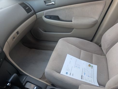 Used 2005 Honda Accord LX image 14