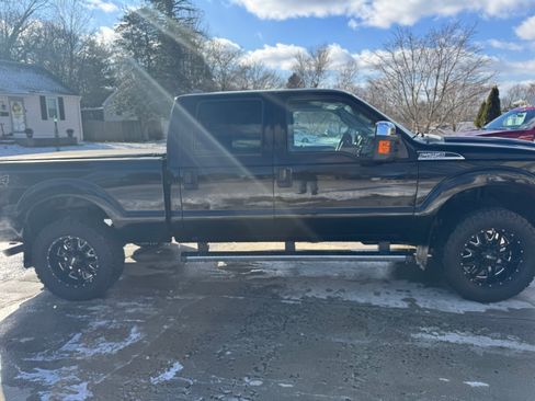 Used 2016 Ford F250 XLT w/ XLT Premium Package image 1