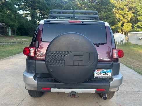 Used 2007 Toyota FJ Cruiser 4WD w/ Convenience Pkg image 11