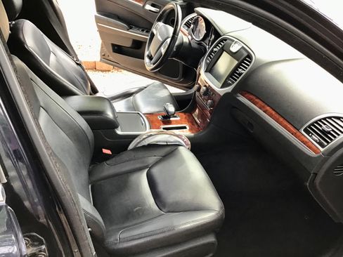 Used 2012 Chrysler 300 Limited RWD image 15