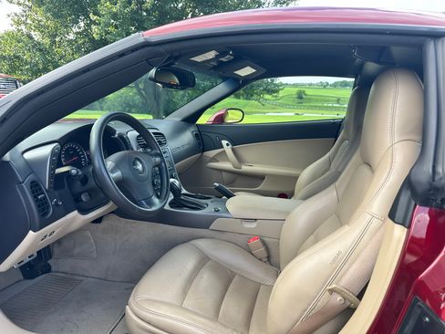Used 2007 Chevrolet Corvette Coupe w/ Preferred Equipment Group RWD image 10